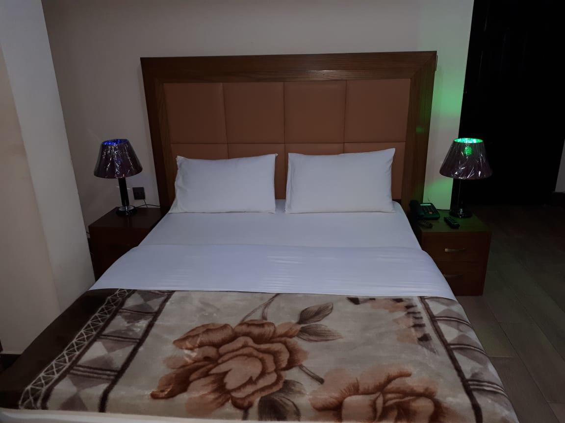 Midtown Hotel Rawalpindi Dış mekan fotoğraf