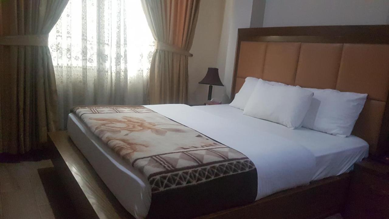 Midtown Hotel Rawalpindi Dış mekan fotoğraf